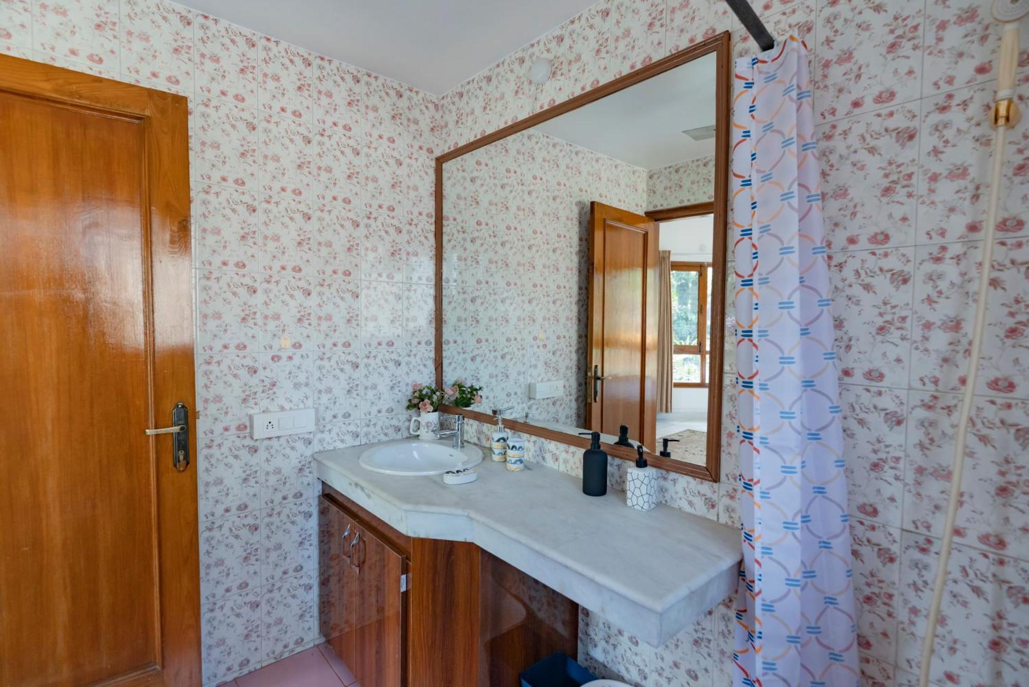 Saffronstays Doon Garden Villa - Near Doon School And Mall Road Dehradun Ngoại thất bức ảnh